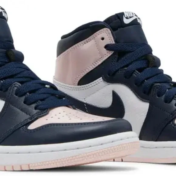 Nike Women’s Air Jordan 1 Retro High OG SE 'Bubble Gum' - Picture 4 of 5